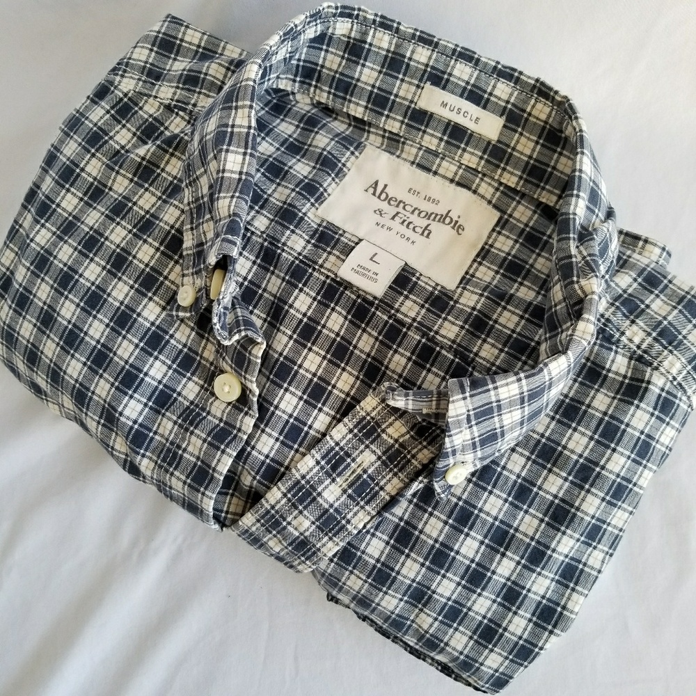NWOT Abercrombie & Fitch Muscle button down shirt